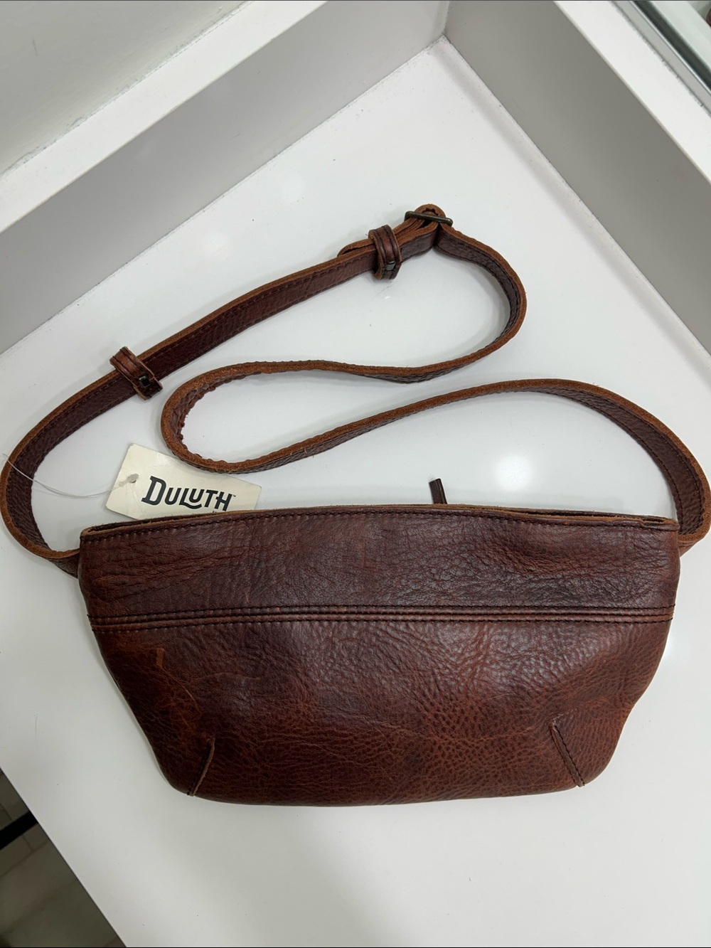 NWT Duluth Trading Co Lifetime Leather Waist Bag Satchel Fanny Pack